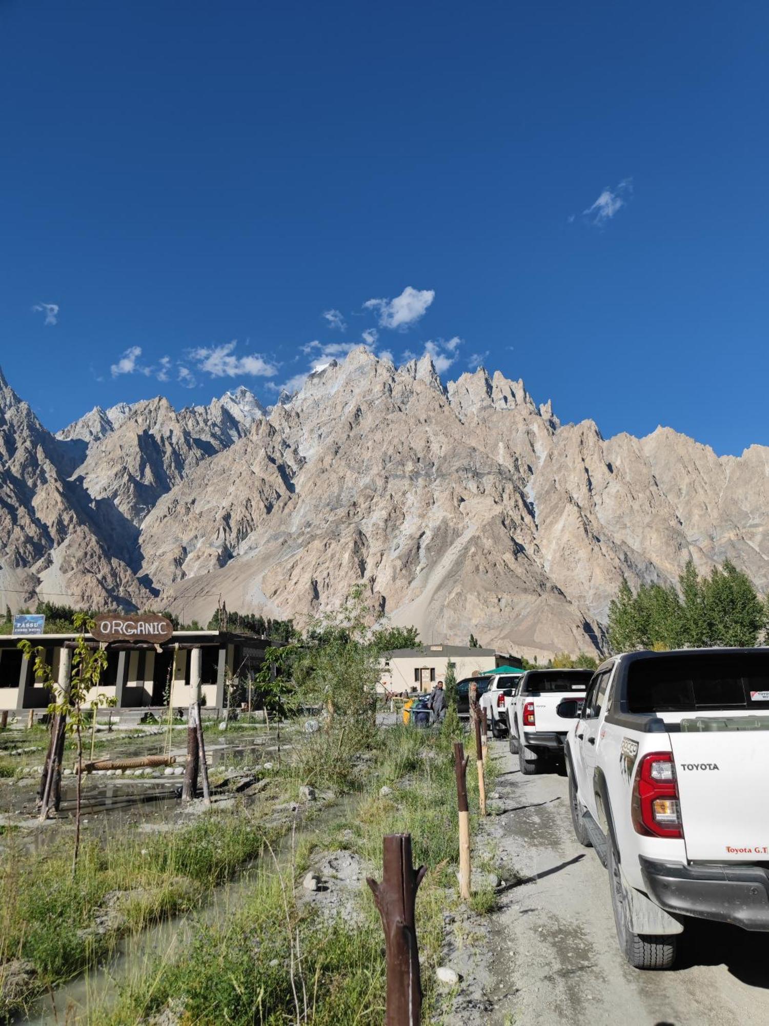 Passu Cones Hotel Pasu Exteriér fotografie